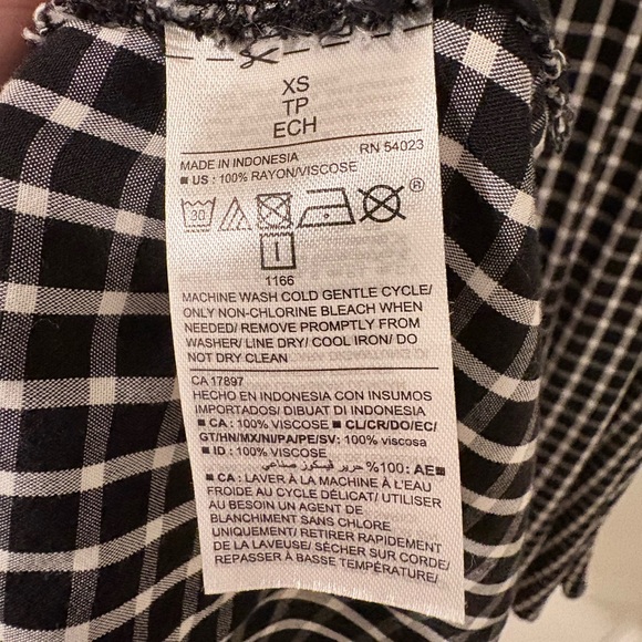 Old Navy Black and White Dress - Picture 3 of 4